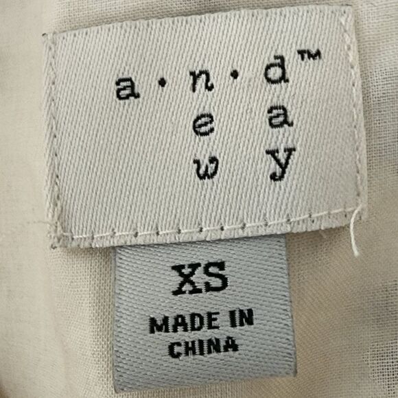 A NEW DAY WOMEN'S POLKA DOT SMOCKED METALLIC SLEVELESS DRESS SIZE XS - Picture 10 of 11